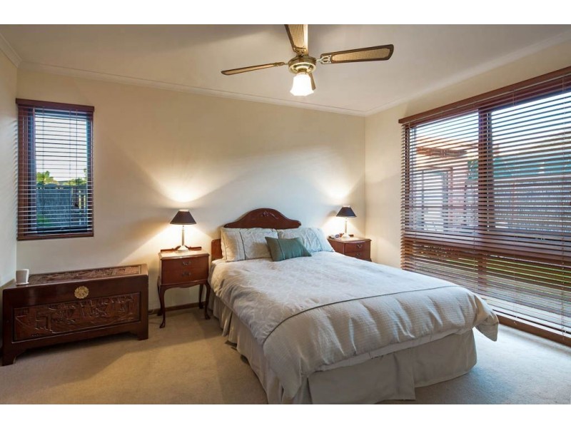 25 Anthea Court, West Lakes SA 5021