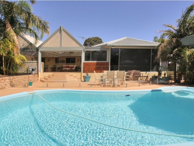 39 French Crescent, Trott Park SA 5158