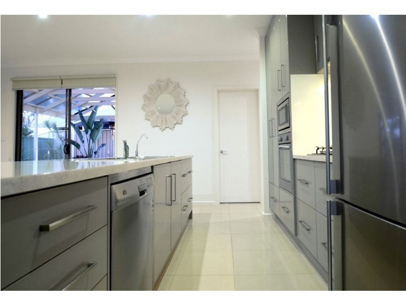 34 Weroona Avenue, Park Holme SA 5043