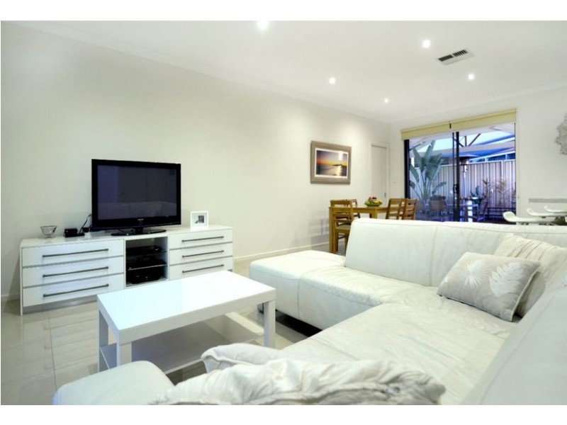 34 Weroona Avenue, Park Holme SA 5043