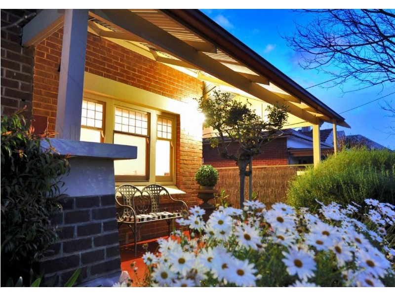 7 Dryden Road, Black Forest SA 5035