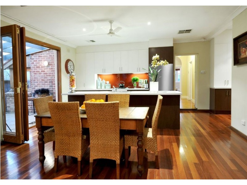 7 Dryden Road, Black Forest SA 5035