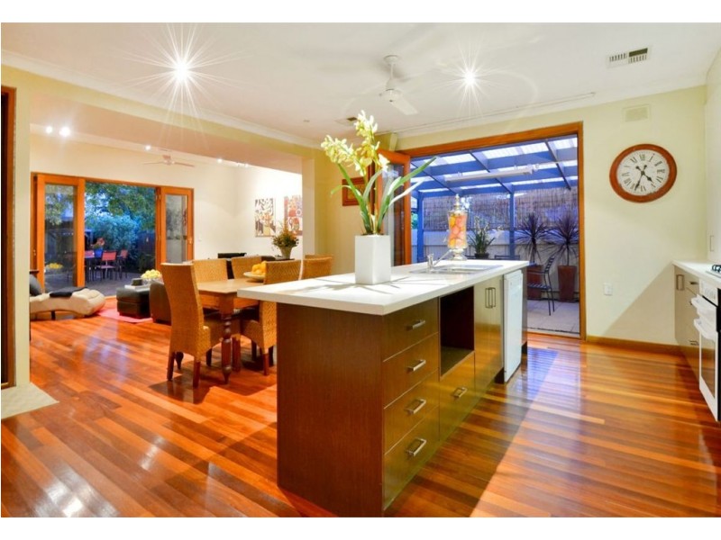 7 Dryden Road, Black Forest SA 5035