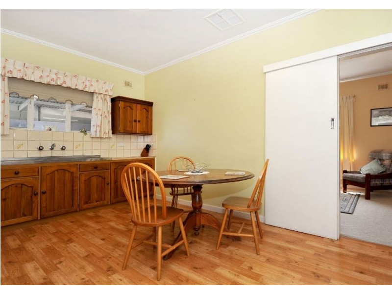 4 Stradbroke Avenue, Plympton Park SA 5038