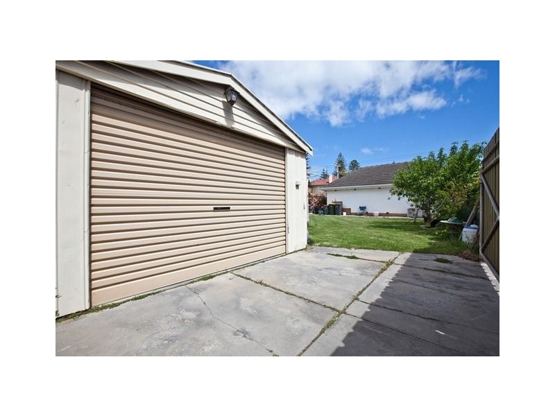 36 Penzance Street, Glenelg SA 5045