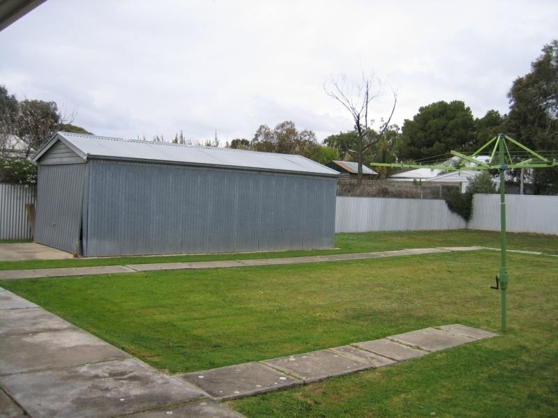 17 Condada Avenue, Park Holme SA 5043