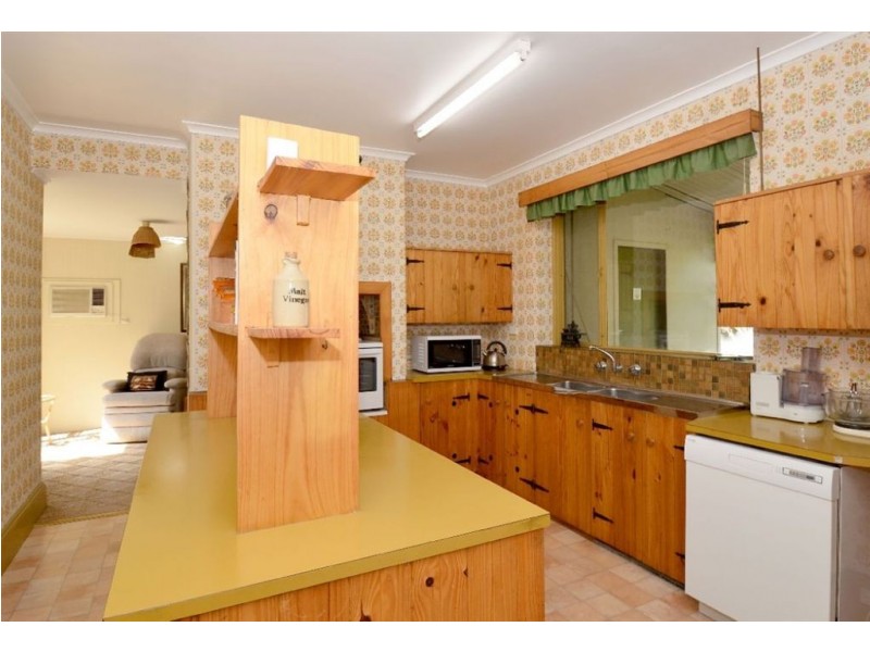 2 Edgecumbe Parade, Blackwood SA 5051