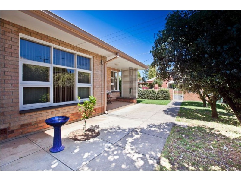 1/24 Penzance Street, Glenelg SA 5045