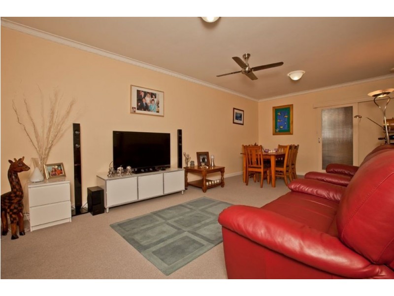 1/24 Penzance Street, Glenelg SA 5045