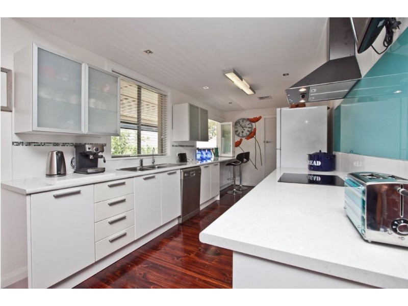 25 Ross Street, Seaview Downs SA 5049