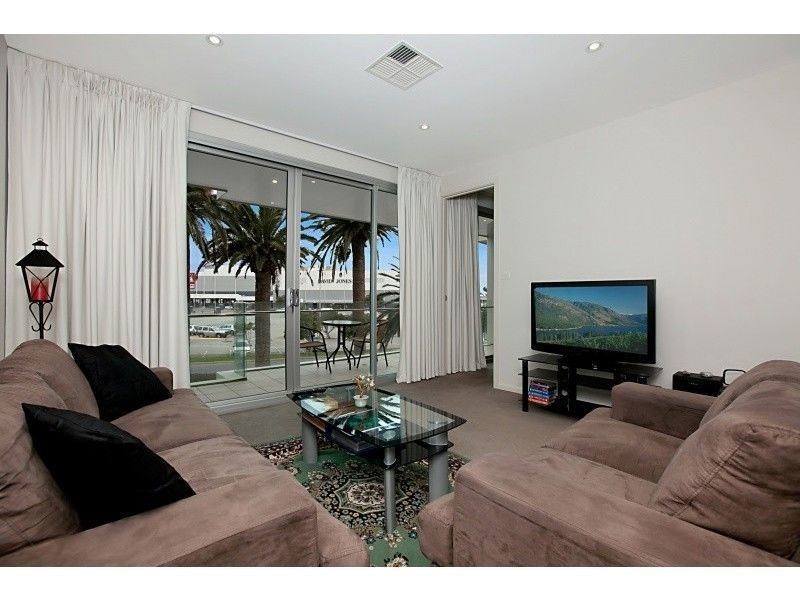 17/155 Brebner Drive, West Lakes SA 5021