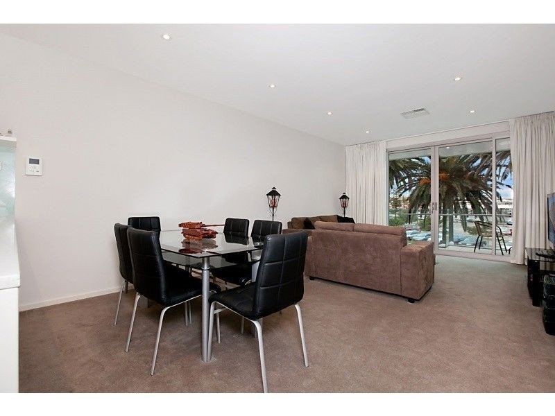 17/155 Brebner Drive, West Lakes SA 5021