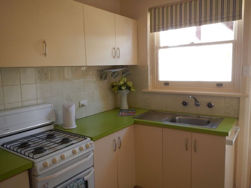 2/88 Moseley Street, Glenelg South SA 5045