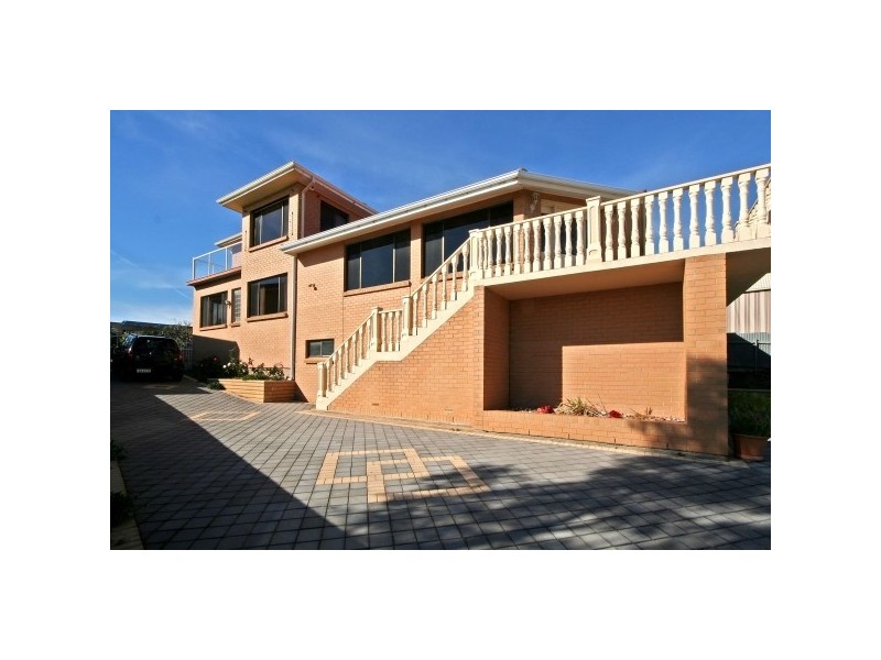 8 Sheidow Terrace, Marino SA 5049