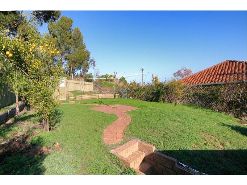 16 Reliance Road, Hallett Cove SA 5158