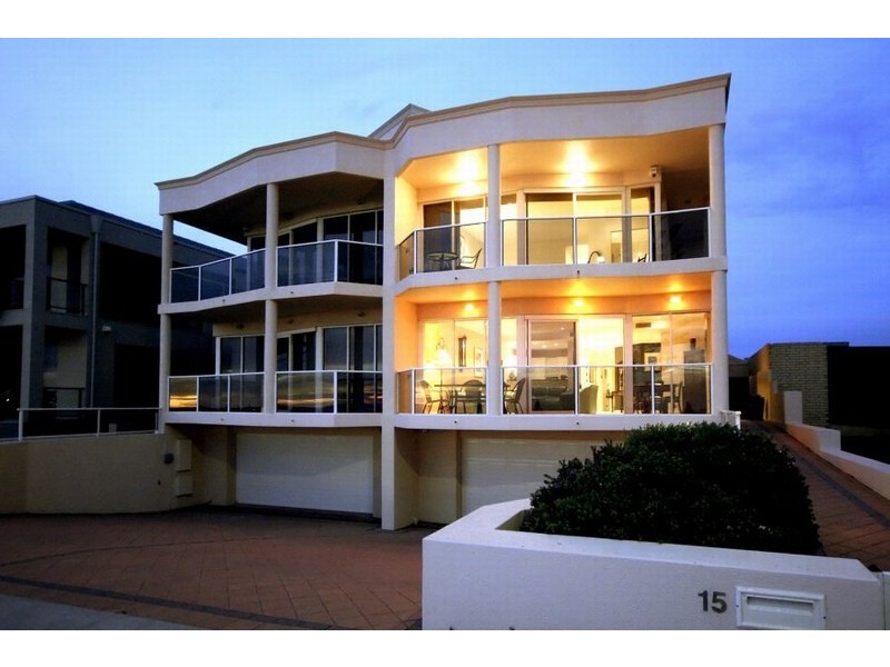 15 North Esplanade, Glenelg North SA 5045