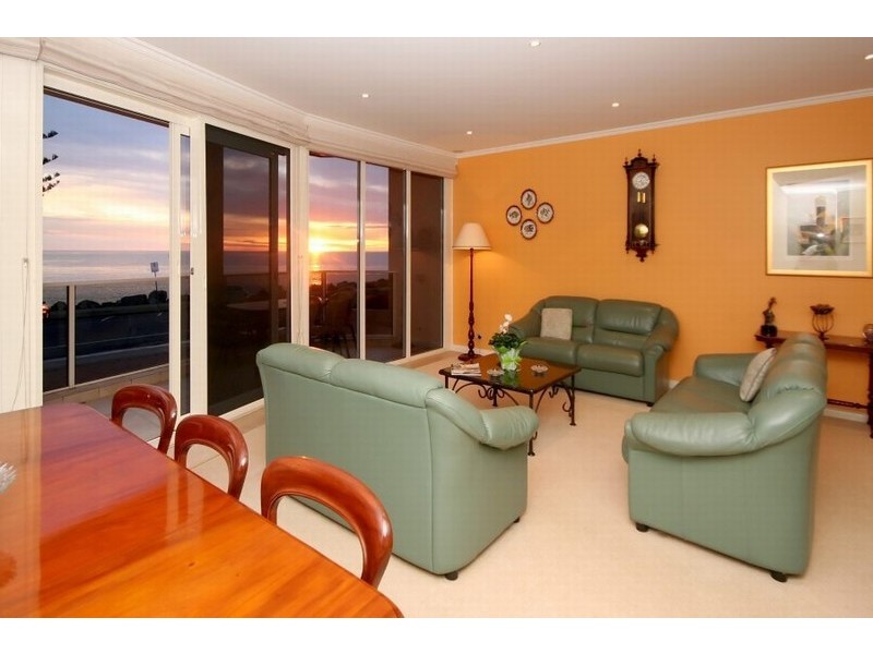 15 North Esplanade, Glenelg North SA 5045