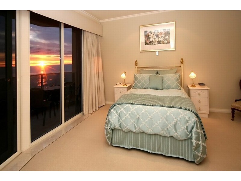 15 North Esplanade, Glenelg North SA 5045