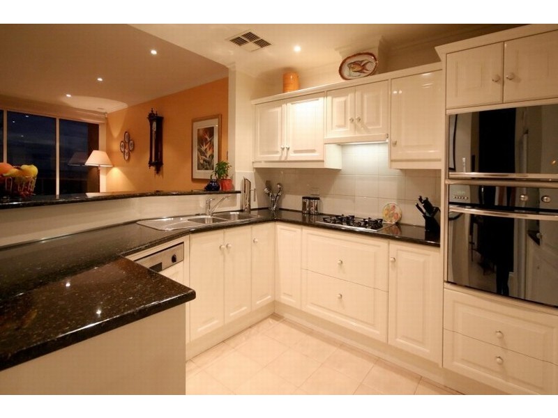 15 North Esplanade, Glenelg North SA 5045