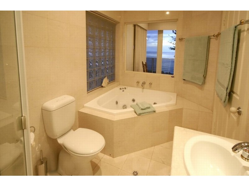 15 North Esplanade, Glenelg North SA 5045