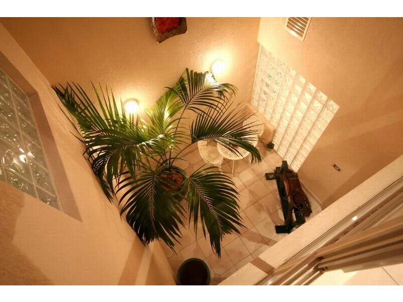 15 North Esplanade, Glenelg North SA 5045