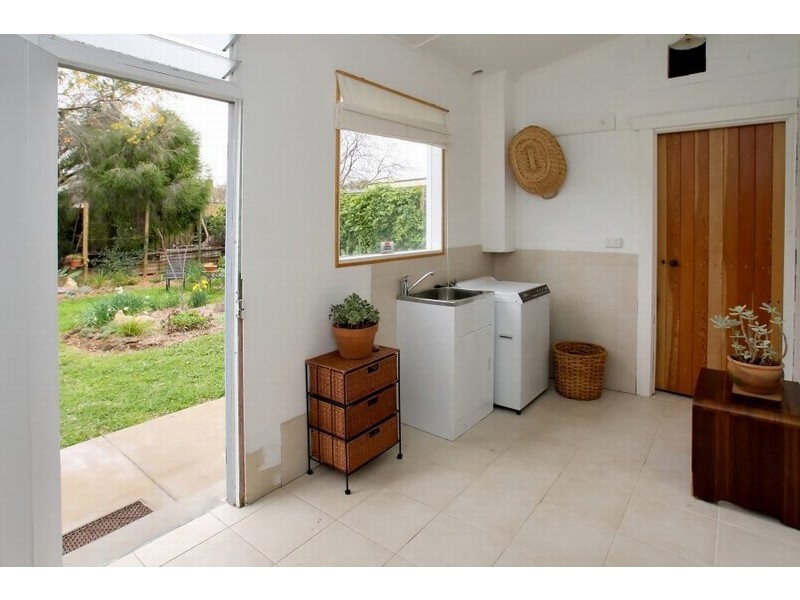 3 Gazeby Street, Glandore SA 5037