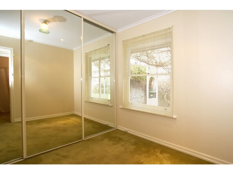 18 Windermere, Novar Gardens SA 5040