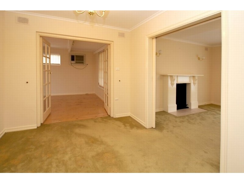 18 Windermere, Novar Gardens SA 5040