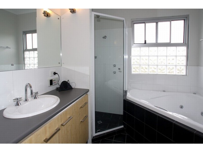 2 Elly Court, Darlington SA 5047