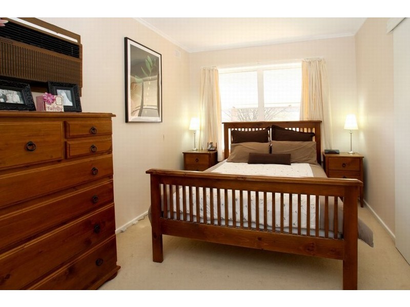 18 Livingstone Street, Glengowrie SA 5044