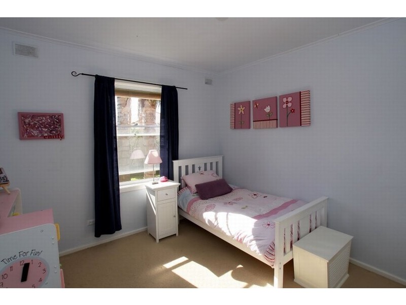 18 Livingstone Street, Glengowrie SA 5044