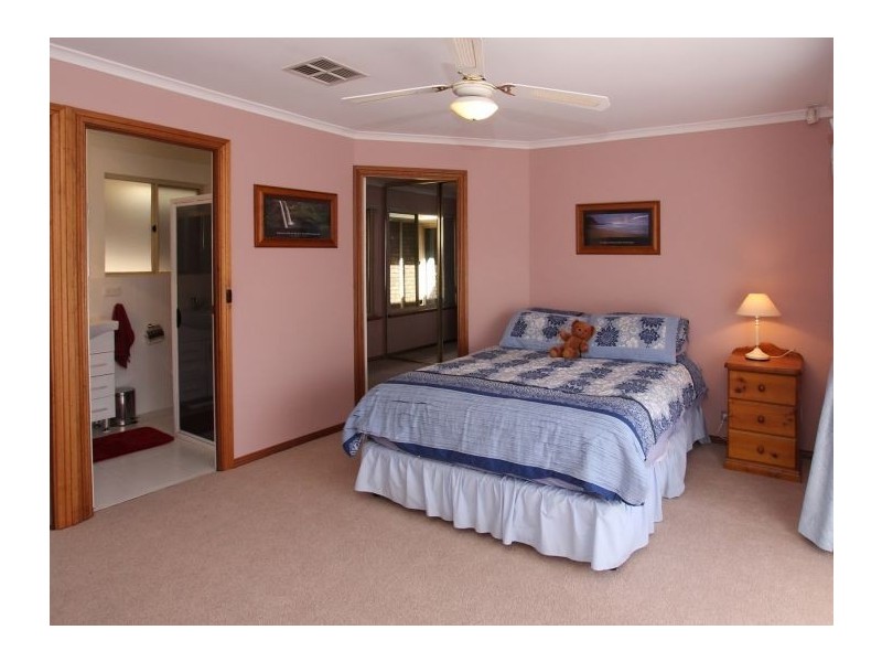 6 Comley Court, Novar Gardens SA 5040