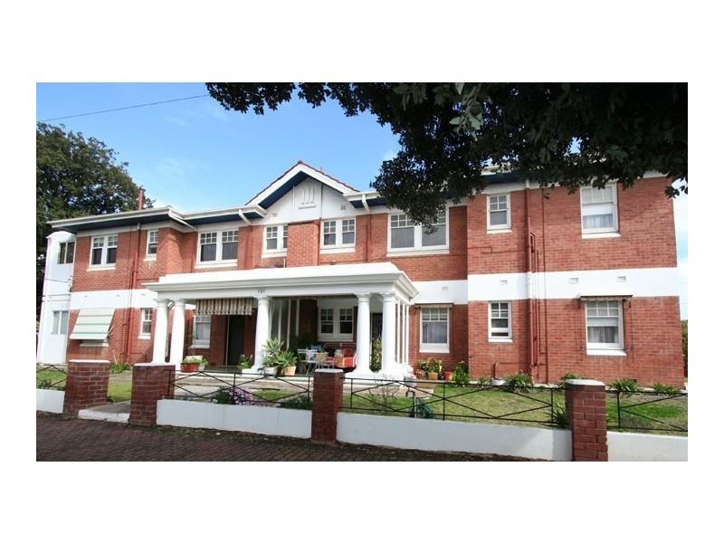 1/101 Moseley, Glenelg South SA 5045