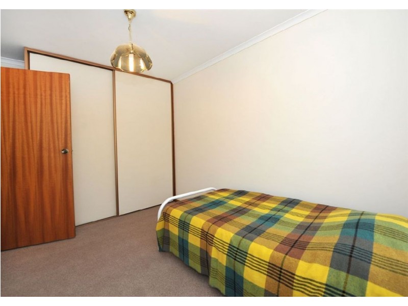 2/2 Kent Avenue, Warradale SA 5046