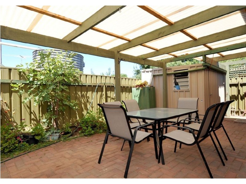 2/2 Kent Avenue, Warradale SA 5046