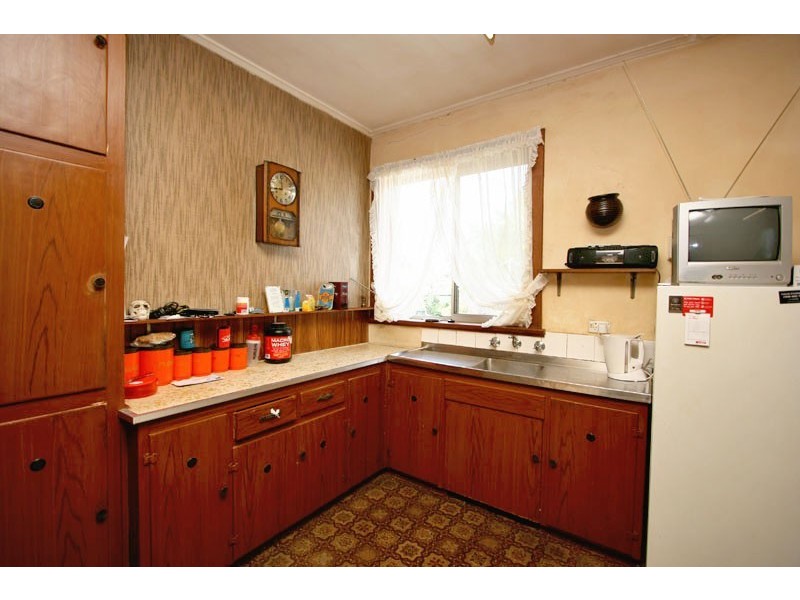 8 Inverness Avenue, Marion SA 5043