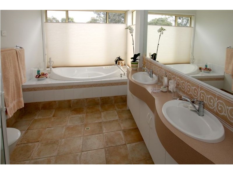 37 Maple Avenue, Rostrevor SA 5073