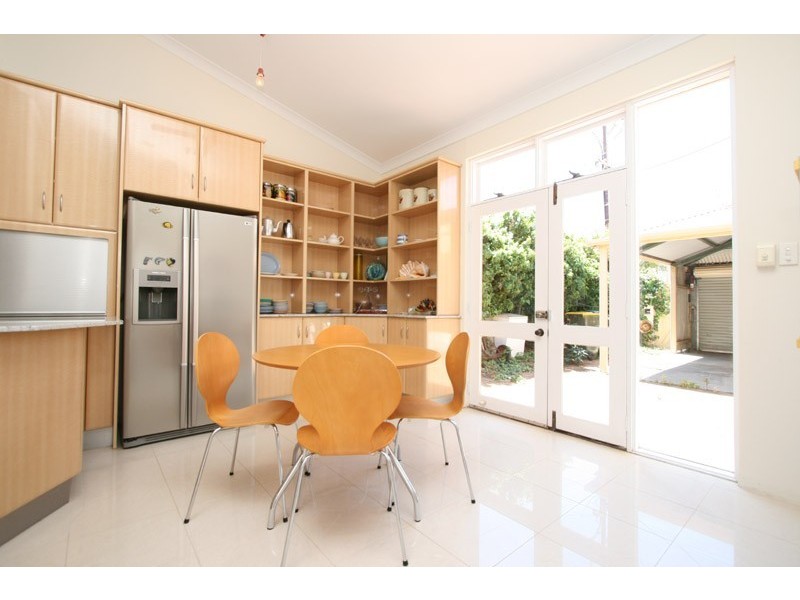 325 Esplanade, Henley Beach SA 5022