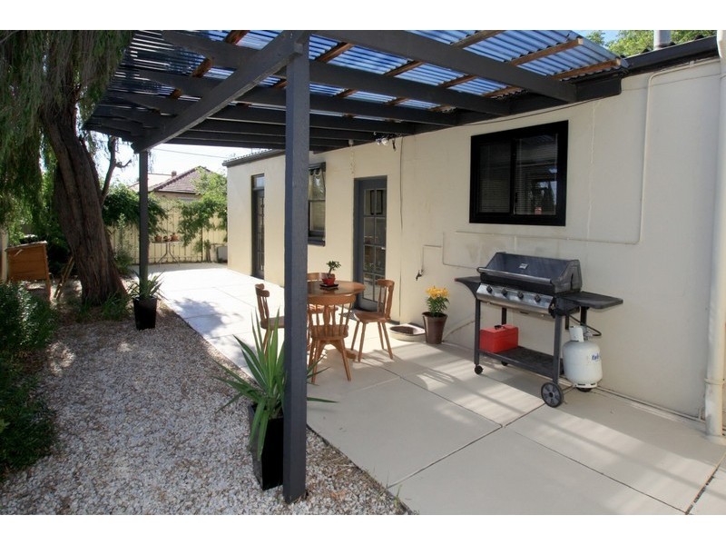 28 Dingera Ave, North Plympton SA 5037