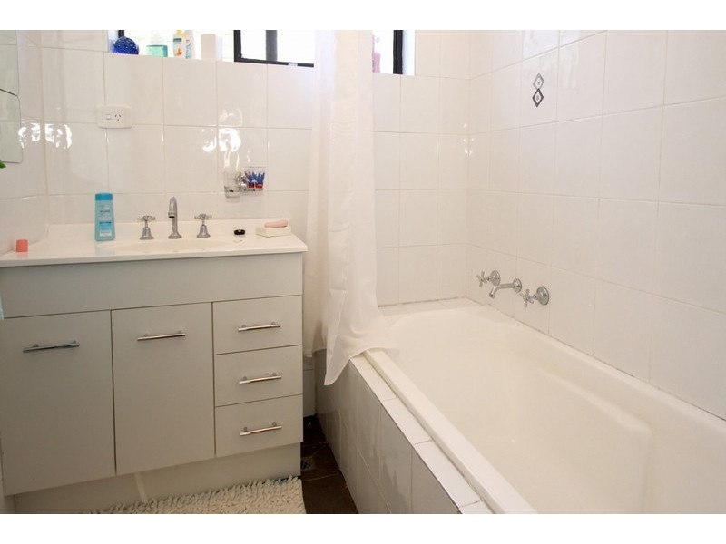 28 Dingera Ave, North Plympton SA 5037