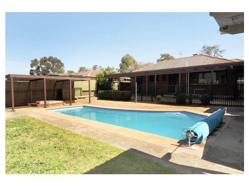 8 Karatta Avenue, Campbelltown SA 5074