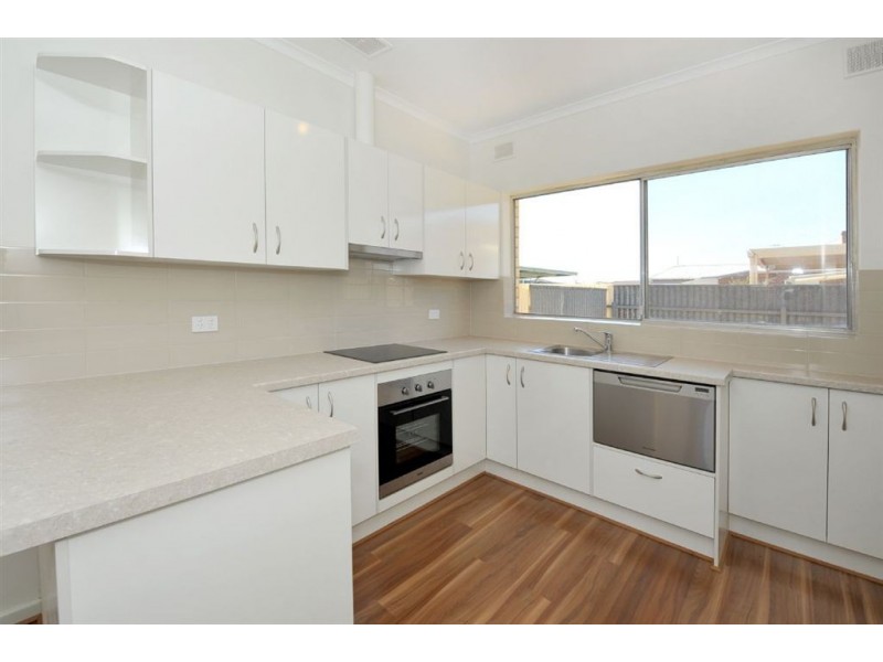 2/11 Carlton Road, Camden Park SA 5038