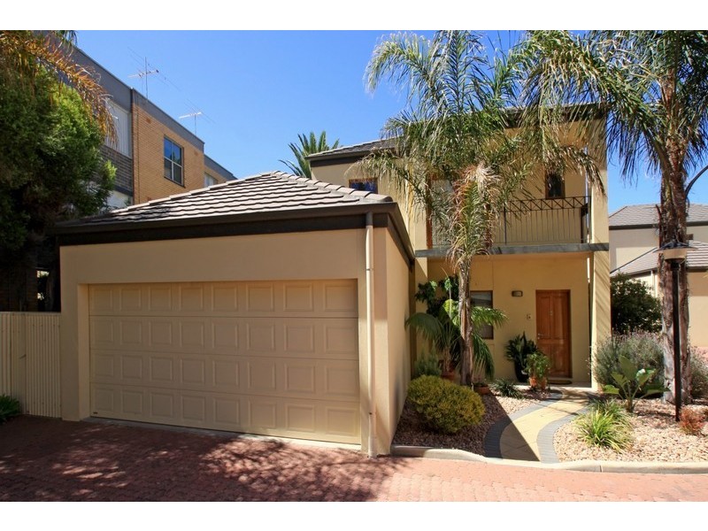 20B Robert Street, Glenelg South SA 5045