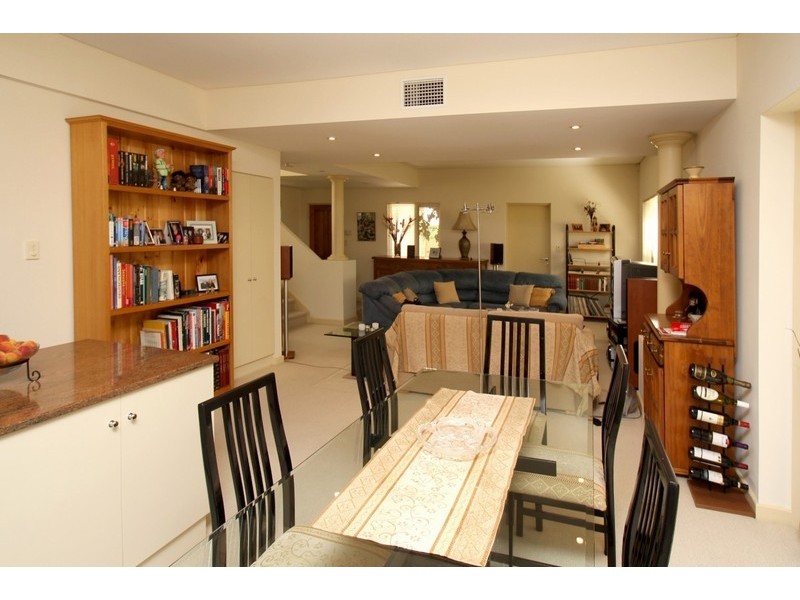20B Robert Street, Glenelg South SA 5045