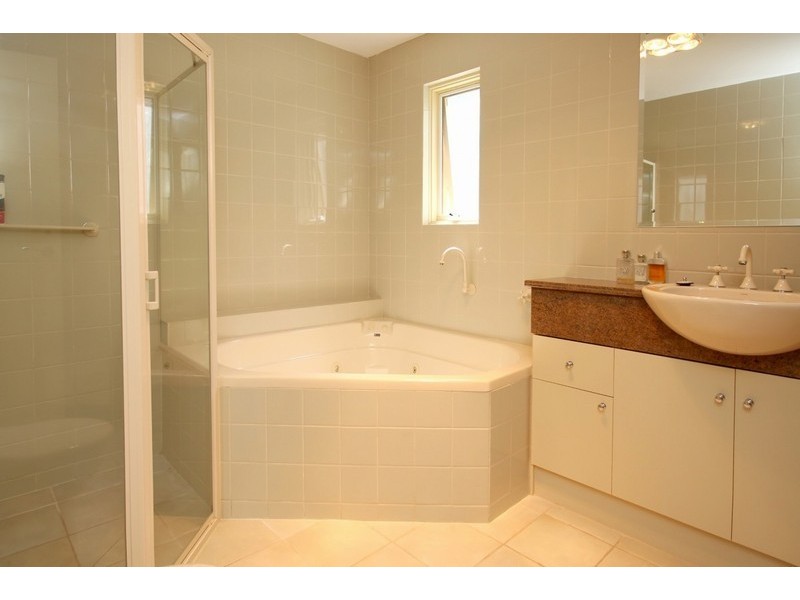 20B Robert Street, Glenelg South SA 5045