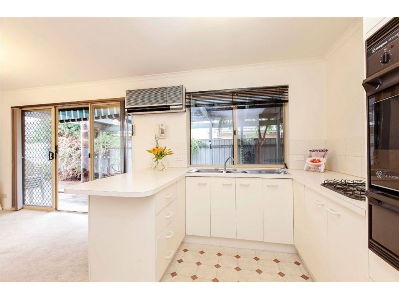 2/52A Hartley Road, Flinders Park SA 5025