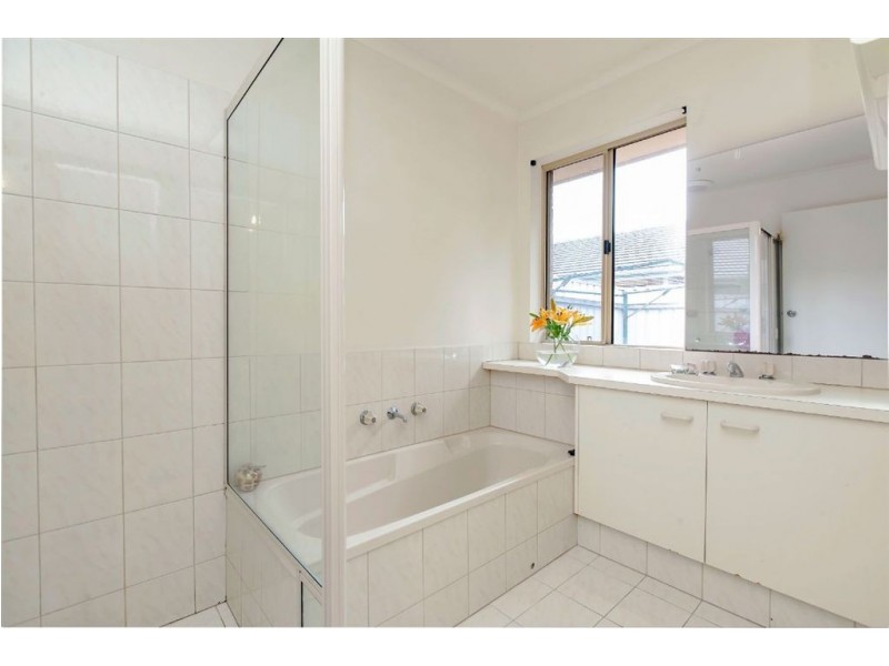 2/52A Hartley Road, Flinders Park SA 5025