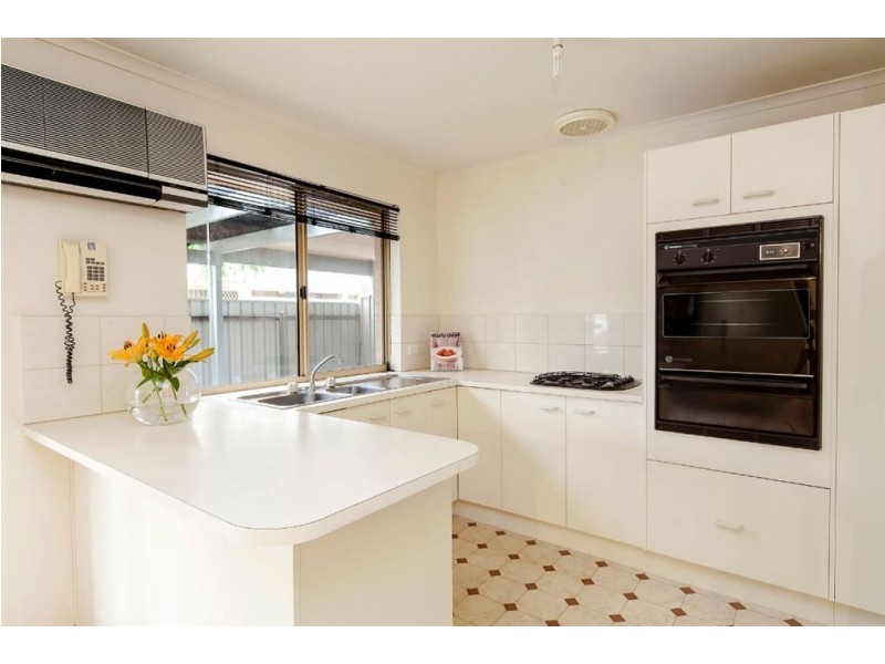 2/52A Hartley Road, Flinders Park SA 5025