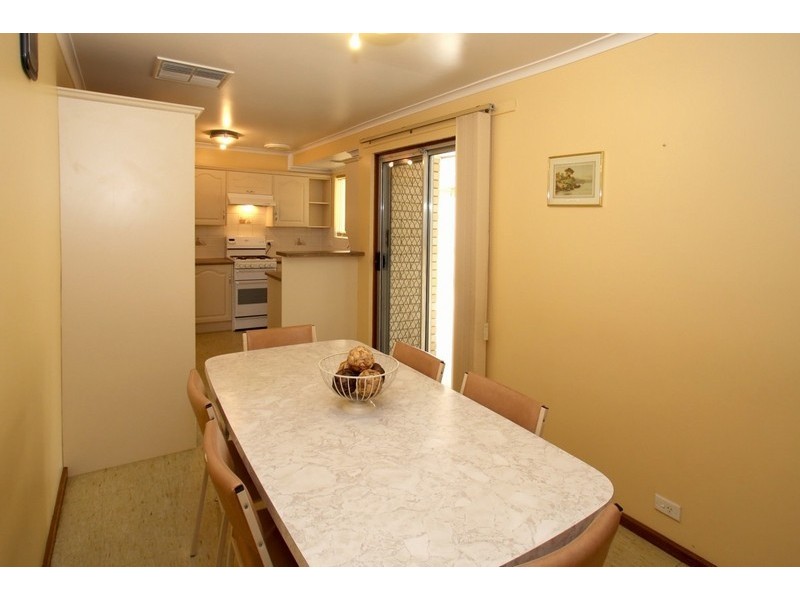 4 Genesta Street, Hallett Cove SA 5158