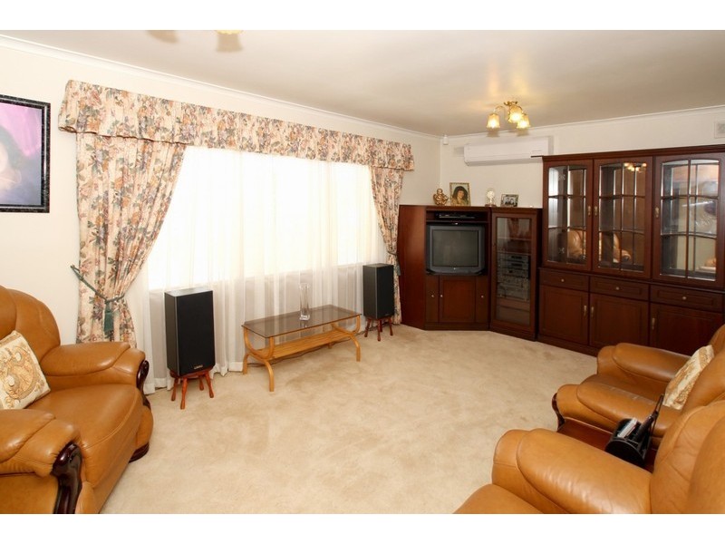 4 Genesta Street, Hallett Cove SA 5158